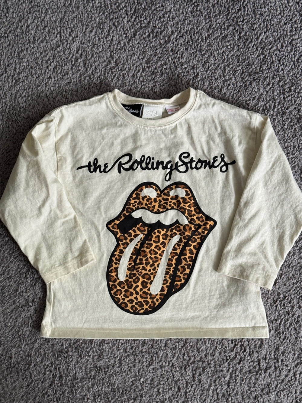 Zara The Rolling Stones Cream Long Sleeve Tee with Leopard Tongue Graphic - 3T